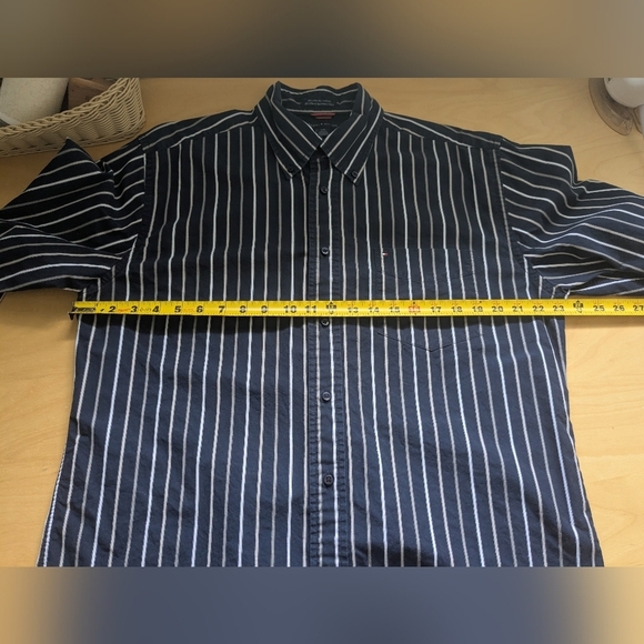 TOMMY HILFIGER Men Casual Buttons Down Shirt Men Long Sleeves Size L 100% Cotton - Picture 9 of 10
